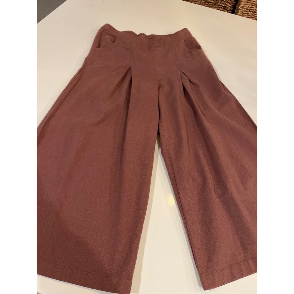 High-Waisted Mauve Wide-Leg Culottes With Pleats & Pockets